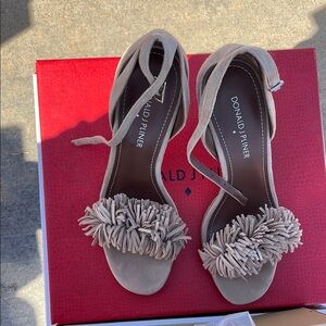 Donald J. Pliner Women's Tan Sandals